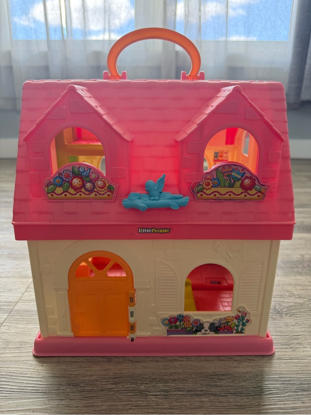 2015 Little People Surprise & Sounds Home